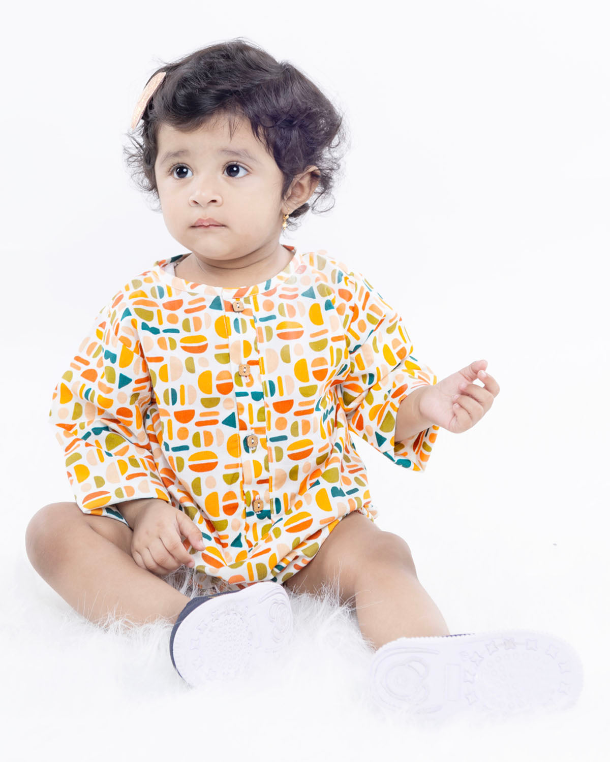 Macaroni Full Sleeves Unisex Onesie